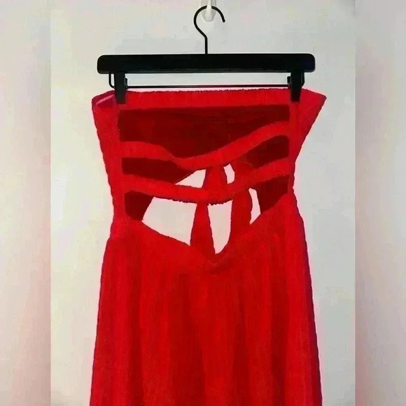 Spring Garden Red Strapless Wide-Leg Jumpsuit - Picture 6 of 6